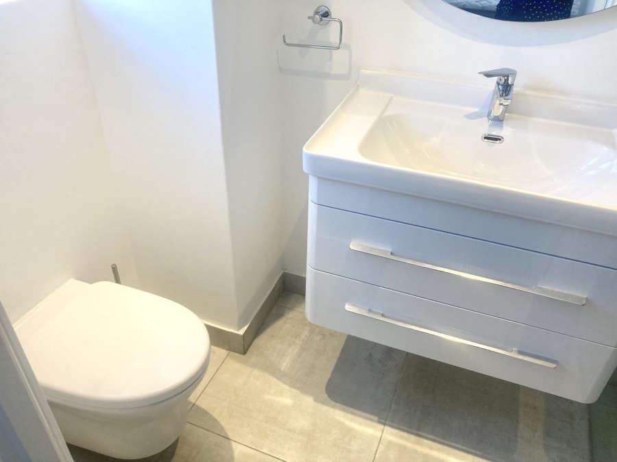 2 Bedroom Property for Sale in Newlands Western Cape